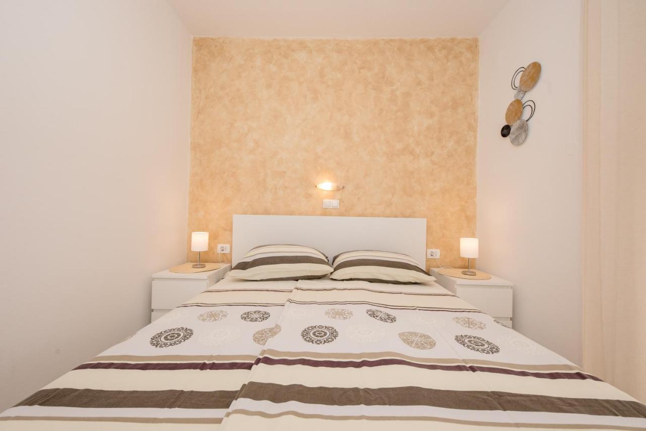 Apartmani Marica Beg Palit Exterior photo